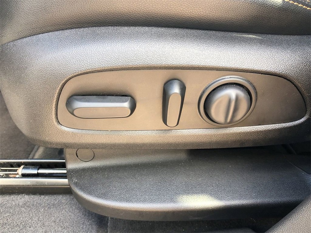 Used 2020 GMC Terrain SLT w/ Preferred Package image 15