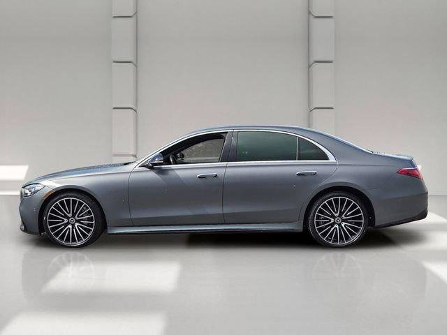 Used 2022 Mercedes-Benz S 580 4MATIC Sedan image 2