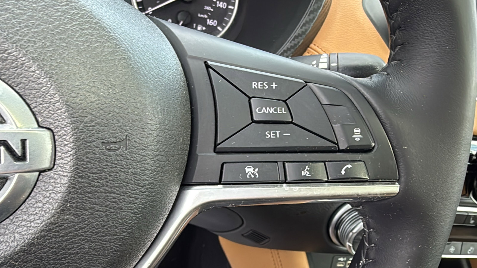 Used 2020 Nissan Sentra SV w/ SV Premium Package FWD image 11