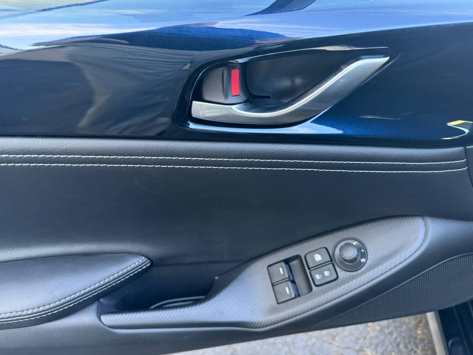 New 2026 MAZDA MX-5 Miata Club w/ Weather Package RWD image 10