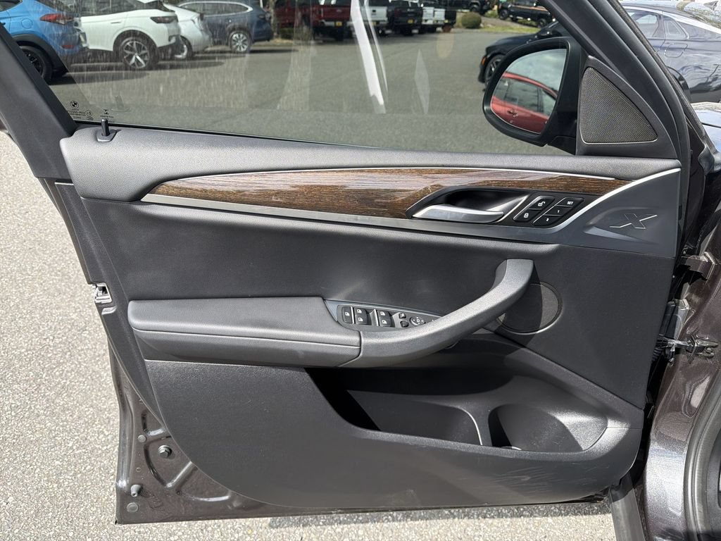 Used 2022 BMW X4 xDrive30i AWD/4WD image 24