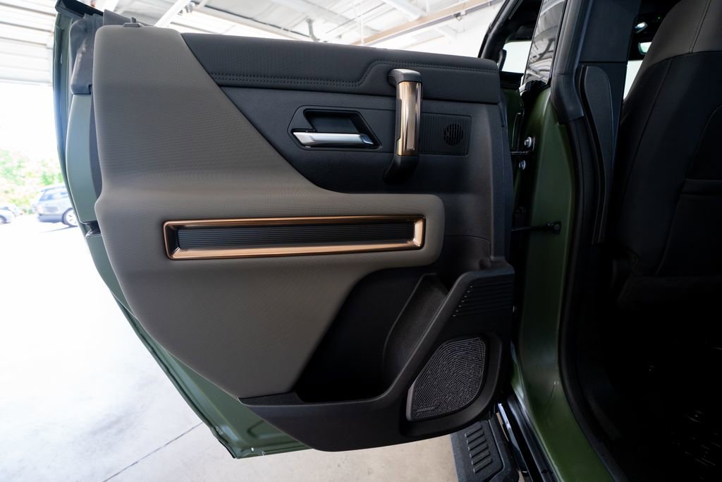 Used 2025 GMC Hummer EV 3X image 43