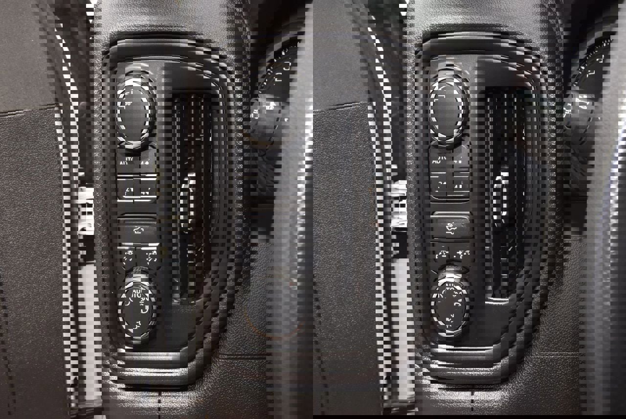 Used 2025 Chevrolet Silverado 1500 Custom Trail Boss image 30