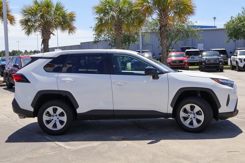 Used 2024 Toyota RAV4 LE image 21