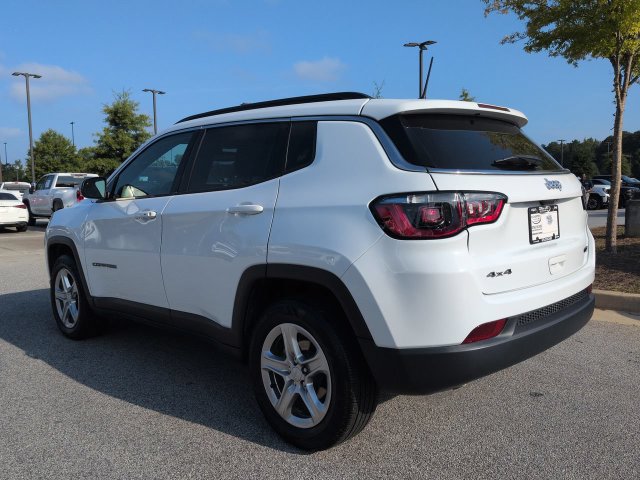 Certified 2023 Jeep Compass Latitude w/ Convenience Group AWD/4WD image 6