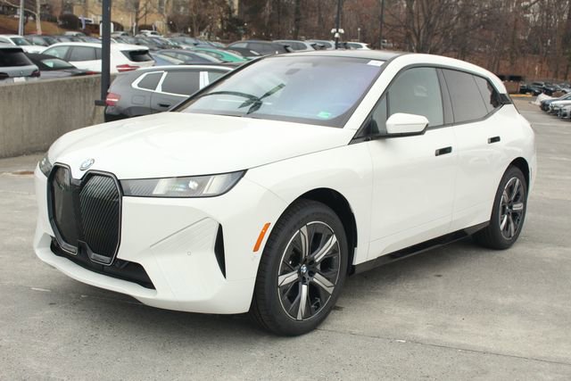 New 2026 BMW iX xDrive45 image 3