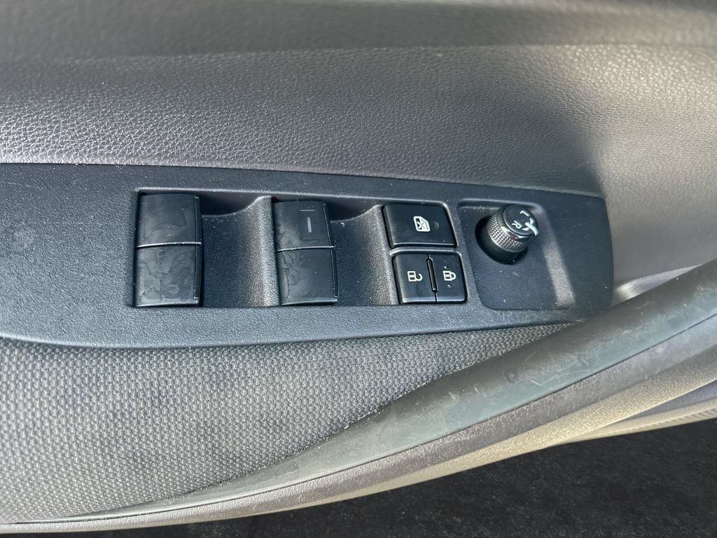 Used 2024 Toyota Corolla LE FWD image 12