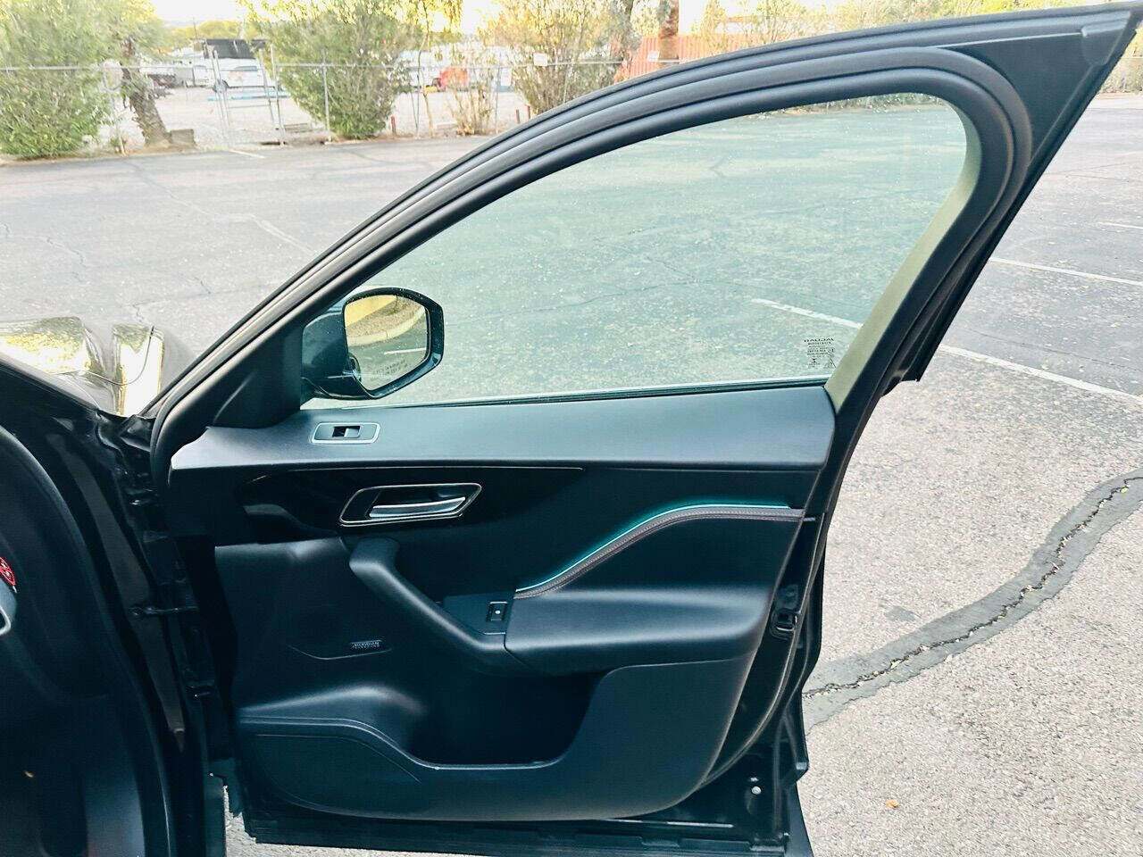 Used 2017 Jaguar F-PACE Prestige image 30