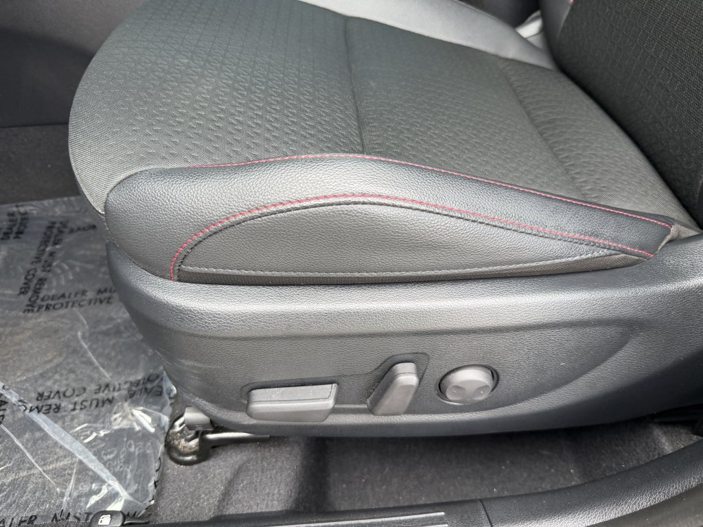 Used 2025 Kia Soul GT-Line w/ GT-Line Technology Package FWD image 31