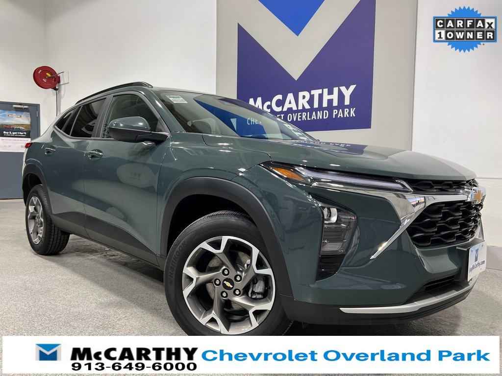 Used 2025 Chevrolet Trax LT