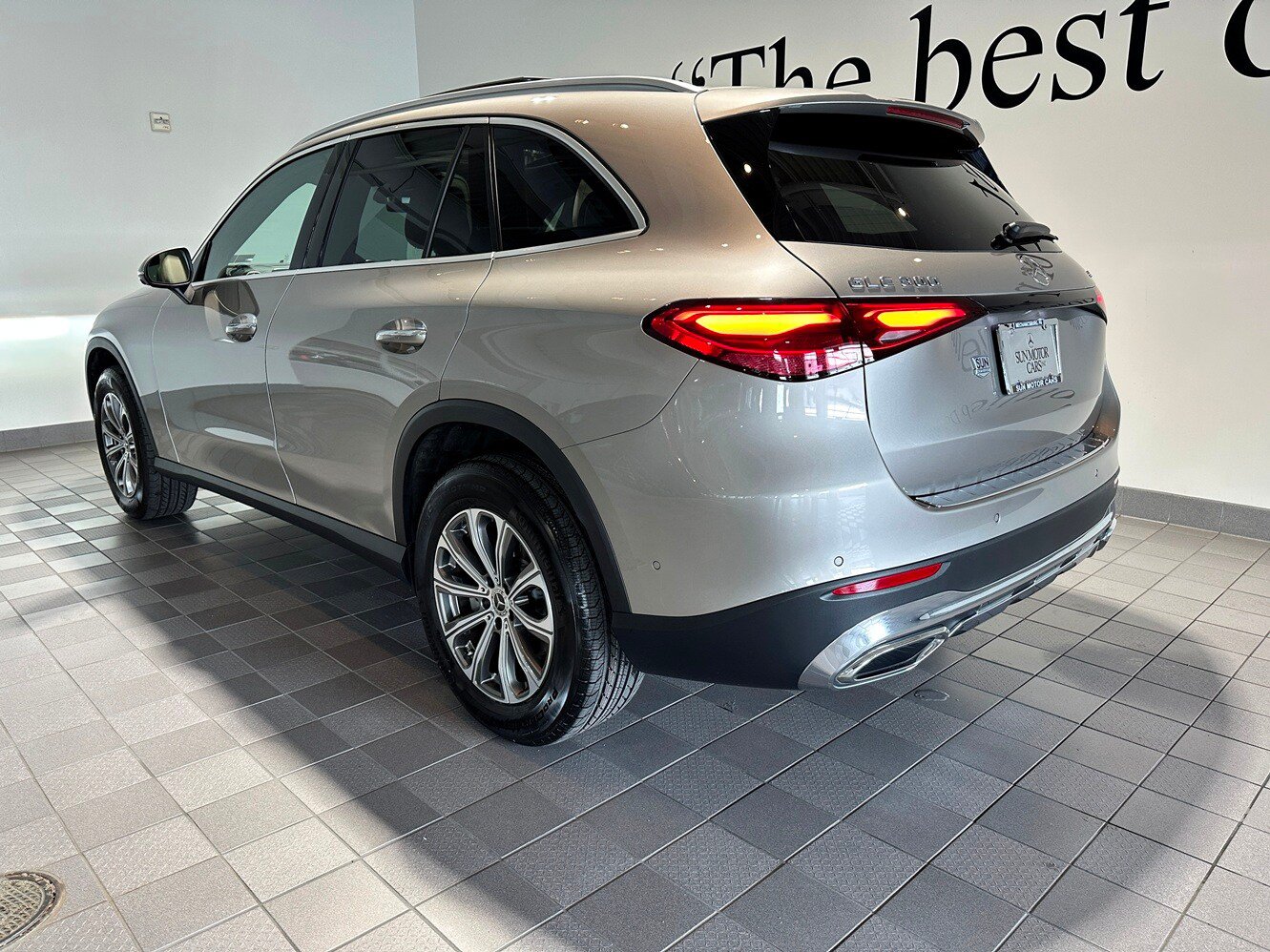 Used 2024 Mercedes-Benz GLC 300 4MATIC image 6