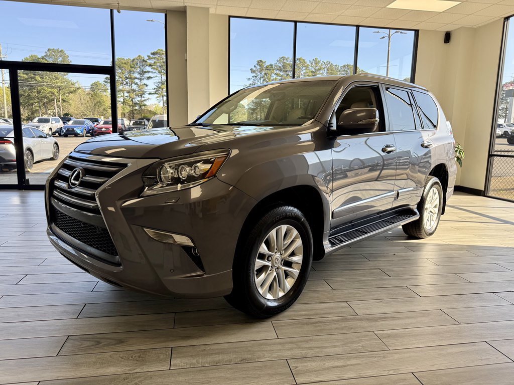 Used 2016 Lexus GX 460 w/ Premium Package AWD/4WD image 3