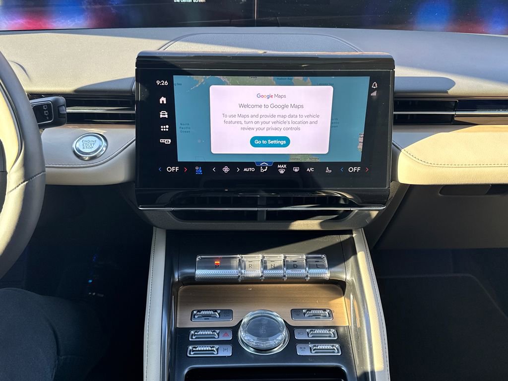 Used 2025 Lincoln Nautilus Reserve image 18