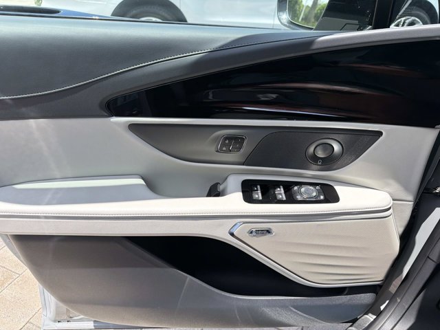 New 2026 Lincoln Nautilus Reserve AWD/4WD image 9