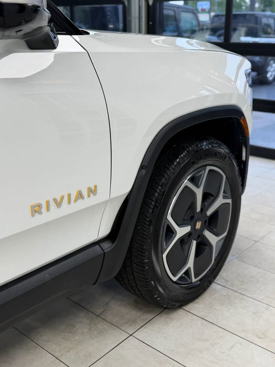 Used 2022 Rivian R1T Adventure AWD/4WD image 7
