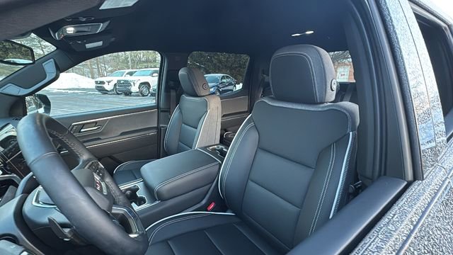 Used 2026 GMC Sierra EV Elevation image 29