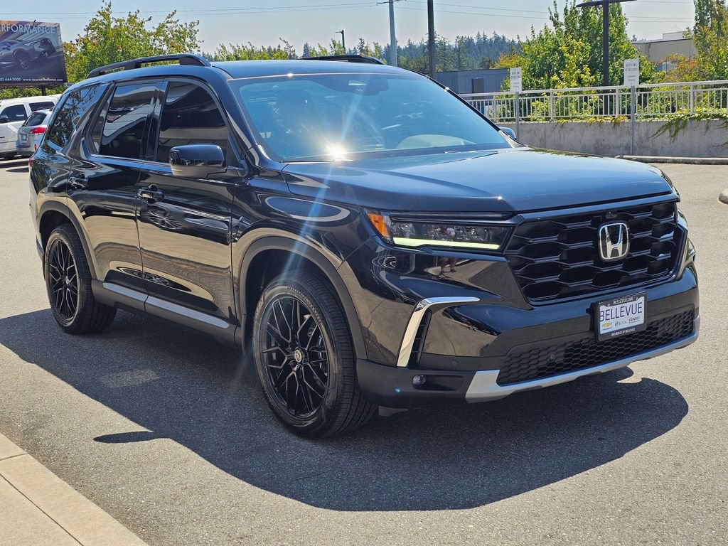 Used 2025 Honda Pilot Elite image 7