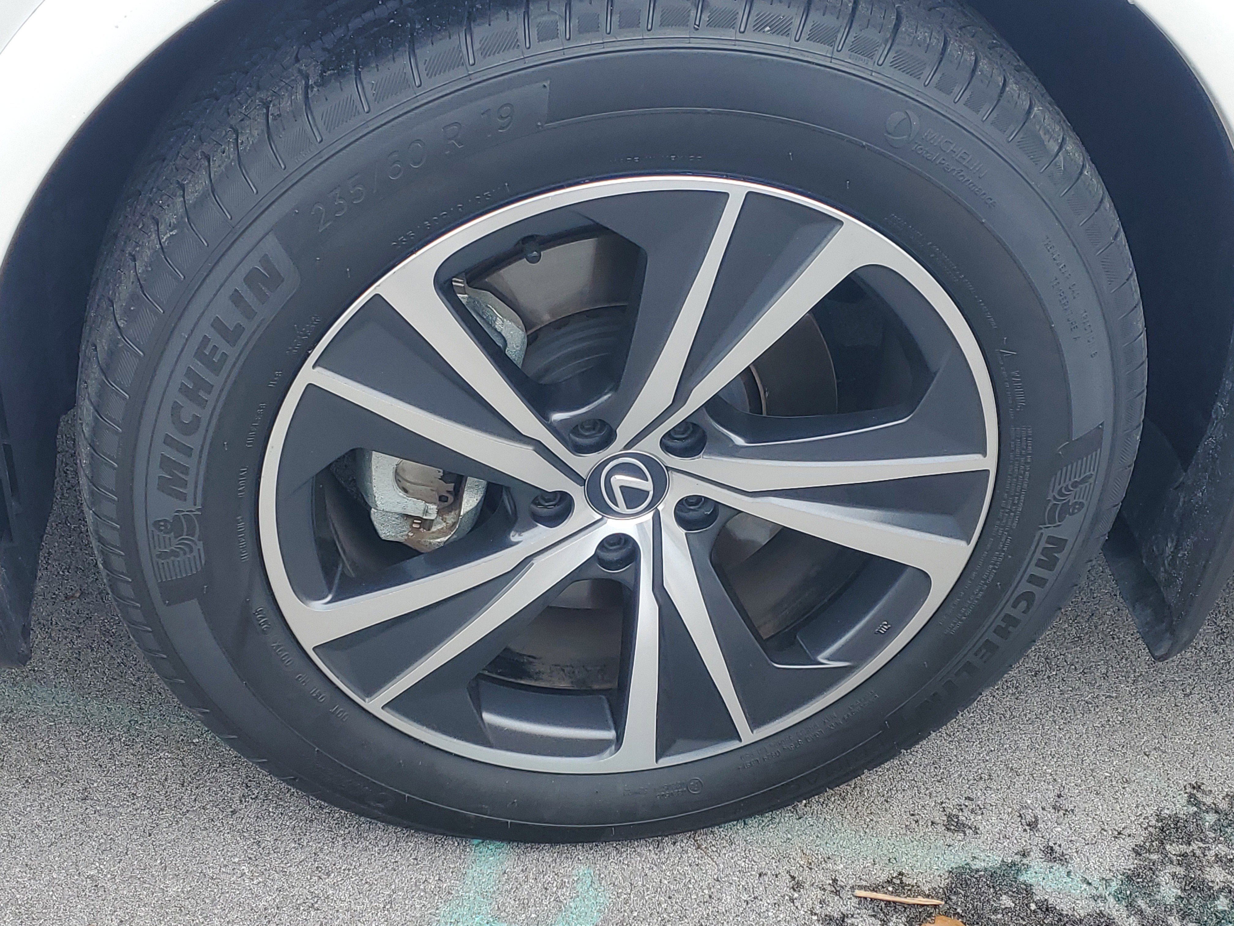 Used 2025 Lexus RX 350h w/ Accessory Package (K3) image 4