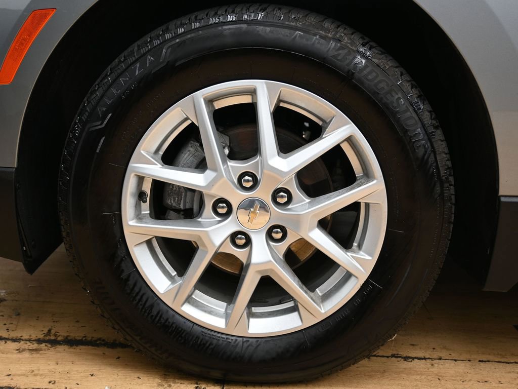 Used 2024 Chevrolet Equinox LS FWD image 9
