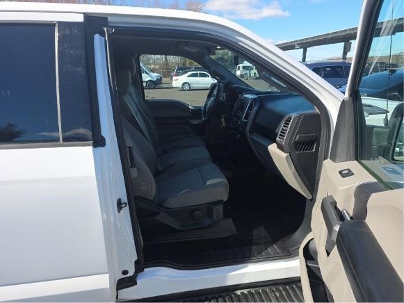 Used 2016 Ford F150 XLT w/ Equipment Group 301A Mid AWD/4WD image 4