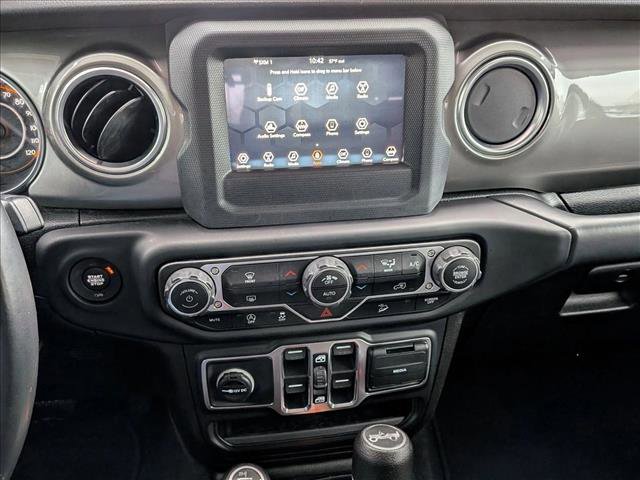 Used 2019 Jeep Wrangler Unlimited Sahara image 13