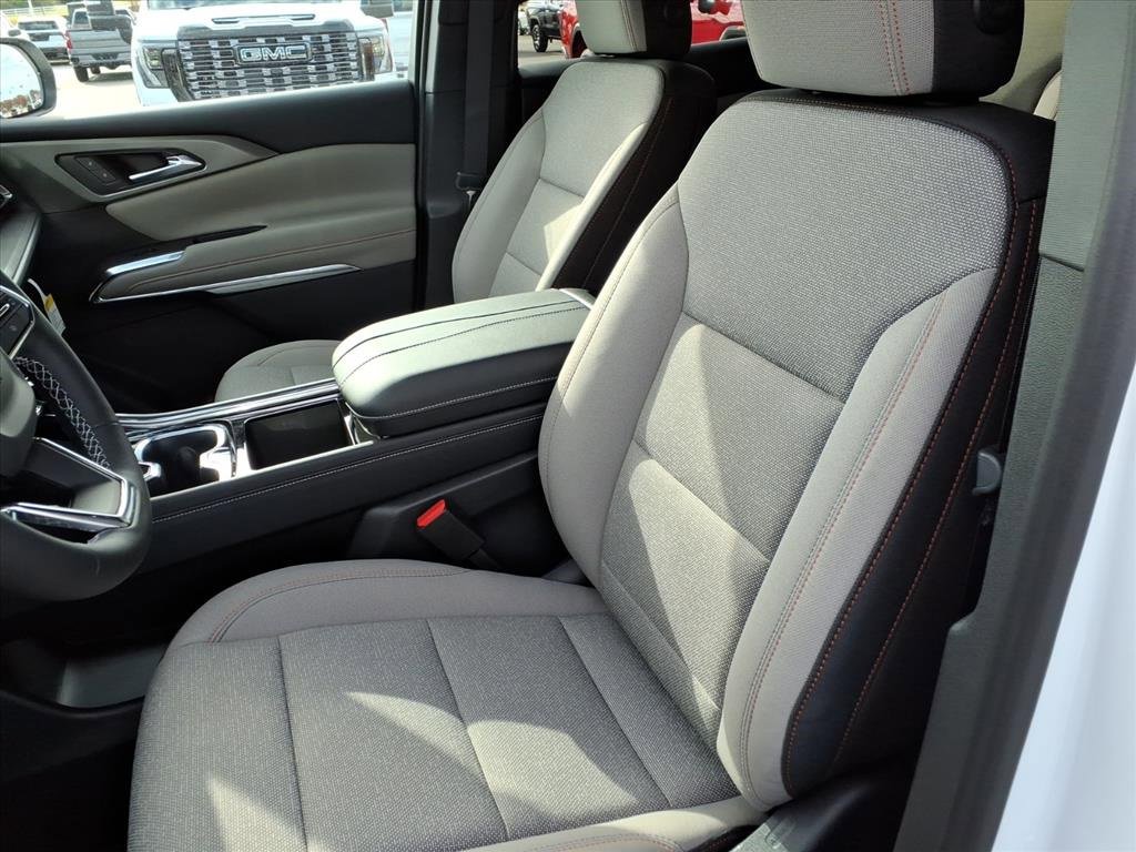 New 2026 Chevrolet Traverse LT w/ Driver Confidence Package image 8