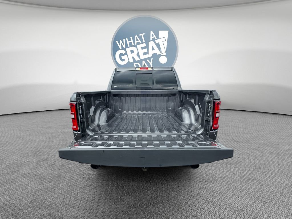 New 2025 RAM 1500 Tradesman AWD/4WD image 23