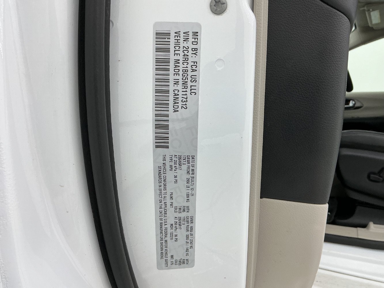 Used 2022 Chrysler Pacifica Touring-L FWD image 47