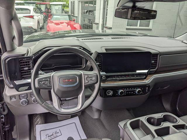 Used 2024 GMC Sierra 1500 Elevation AWD/4WD image 13