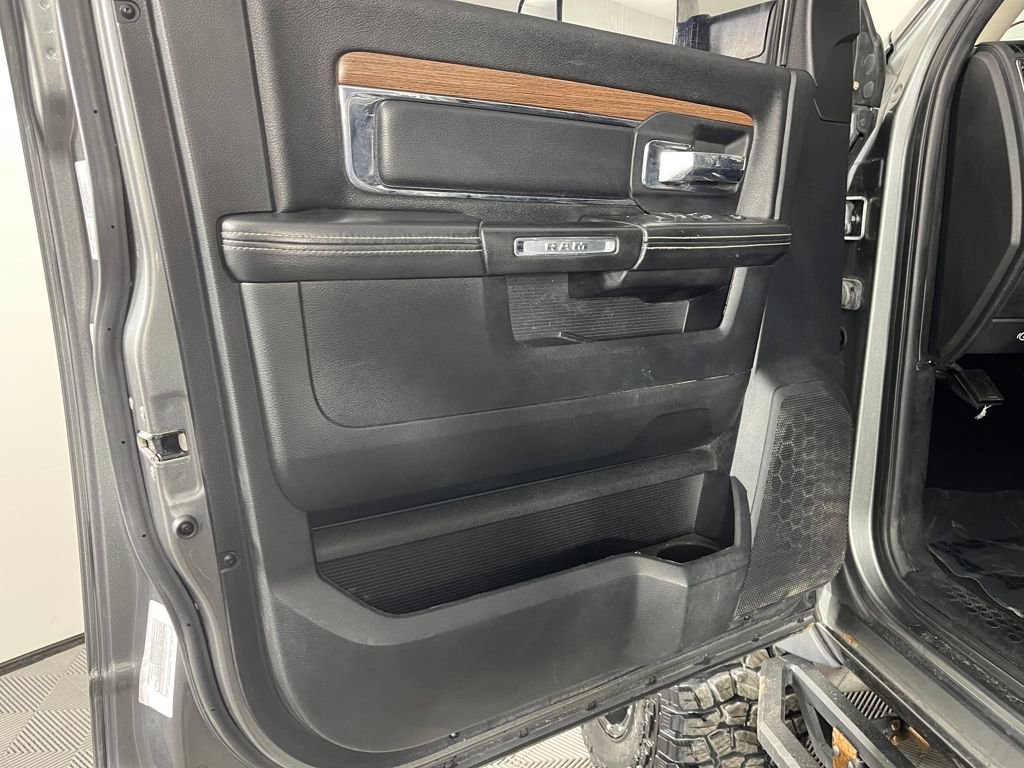 Used 2013 RAM 2500 Laramie w/ Convenience Group image 10
