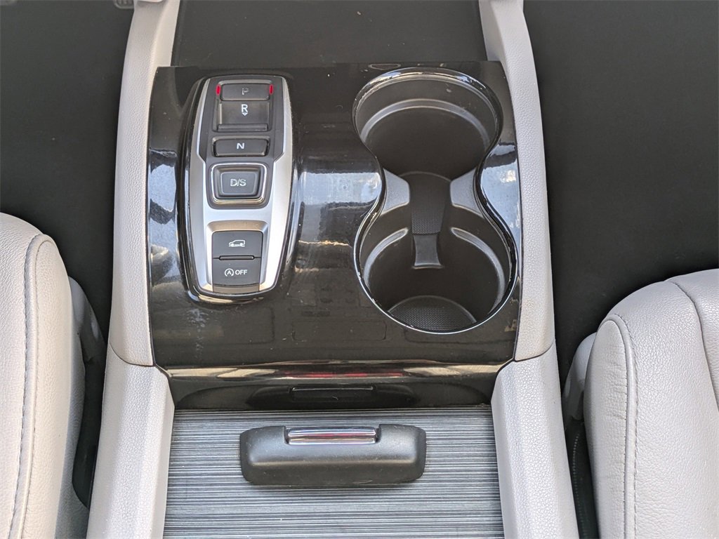 Used 2017 Honda Pilot Touring image 22