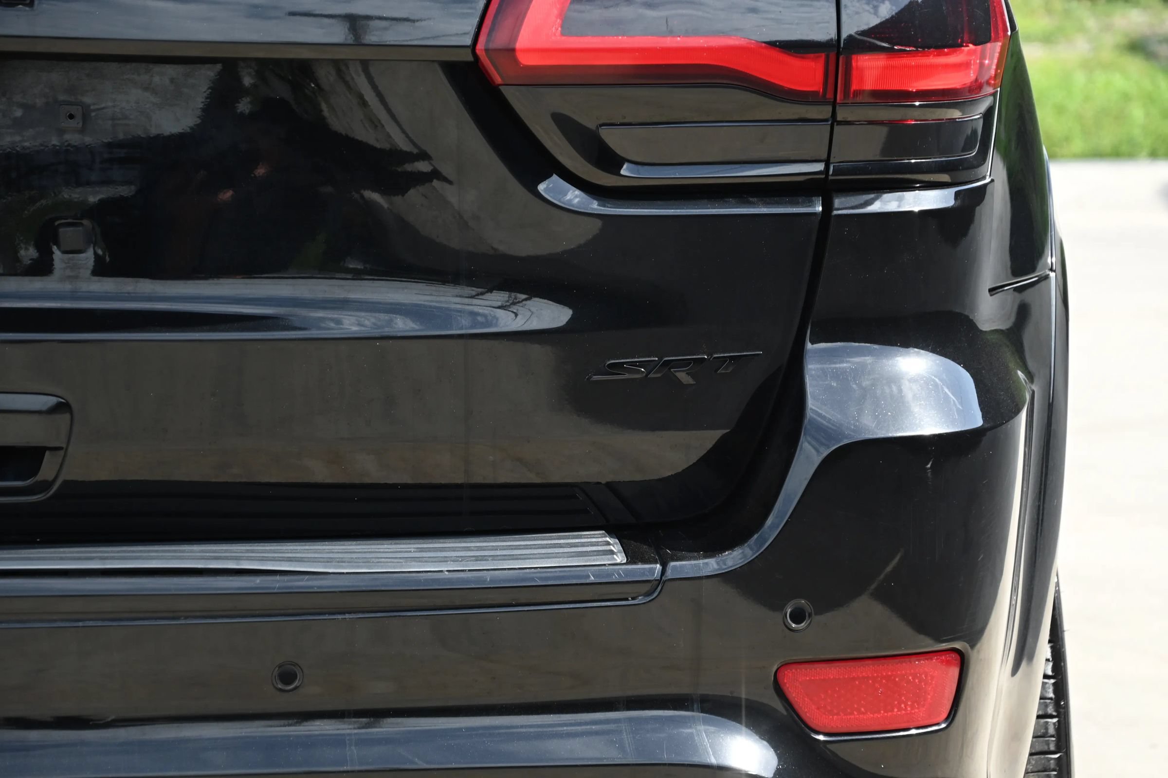 Used 2020 Jeep Grand Cherokee SRT AWD/4WD image 8