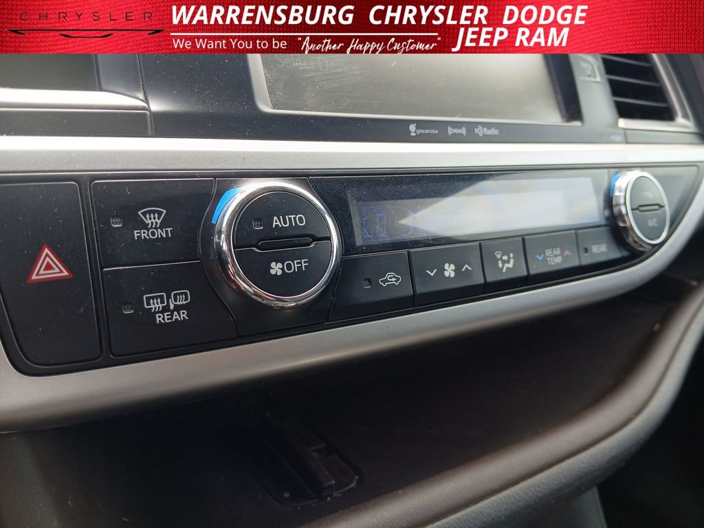 Used 2016 Toyota Highlander Plus AWD/4WD image 20