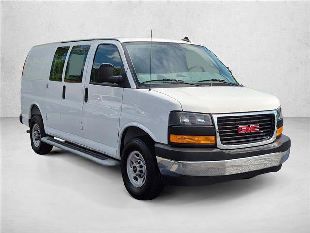 Used 2025 GMC Savana 2500 w/ Driver Convenience Package RWD video 3