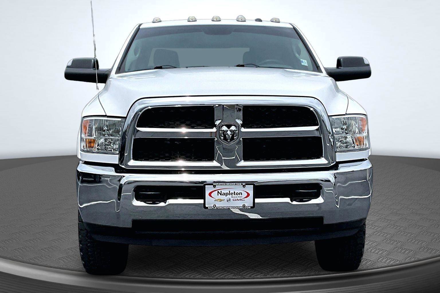 Used 2017 RAM 2500 SLT AWD/4WD image 3