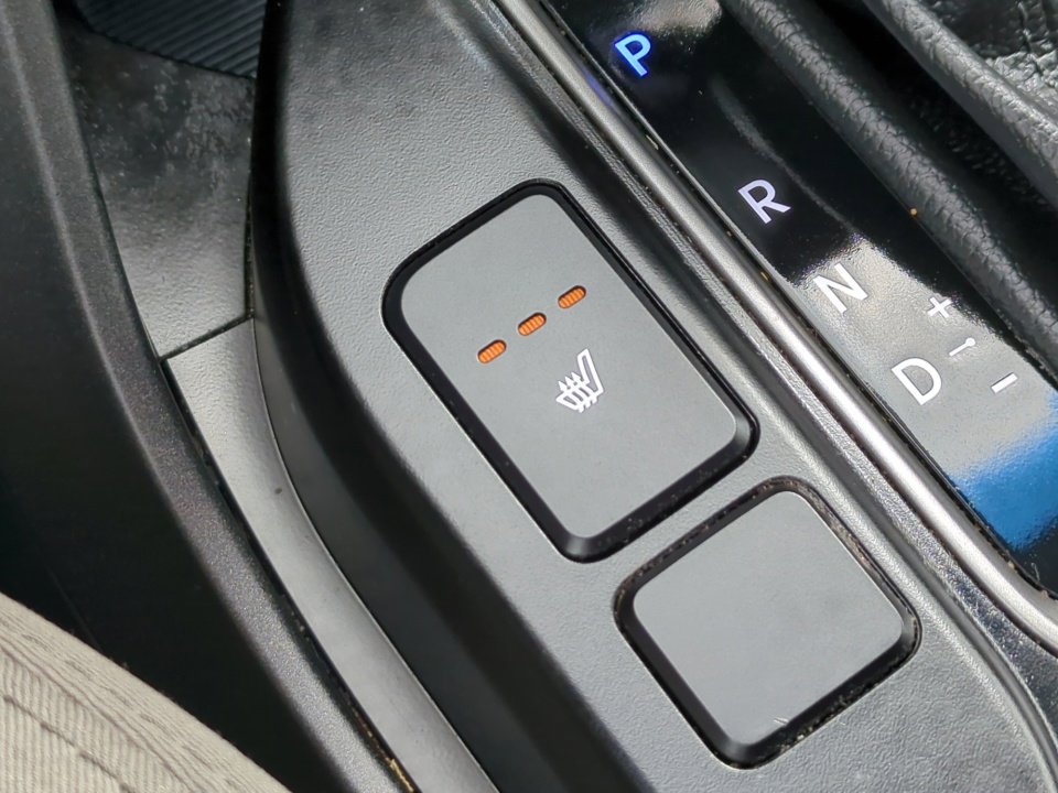 Used 2018 Hyundai Santa Fe Sport w/ 2.4L Value Package 02 FWD image 31