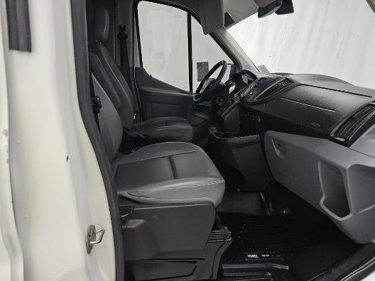 Used 2018 Ford Transit 250 148 Medium Roof RWD image 7