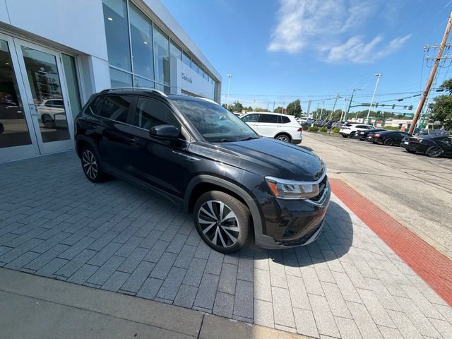 Used 2024 Volkswagen Taos SE FWD image 31