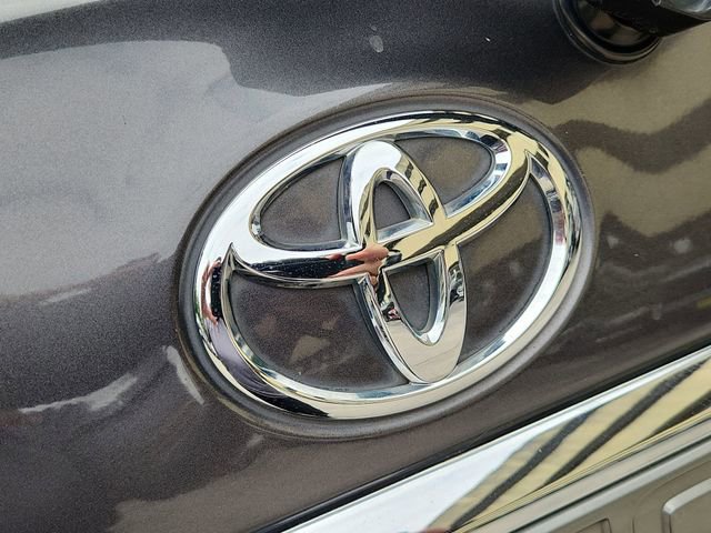 Used 2015 Toyota Sequoia Platinum RWD image 31