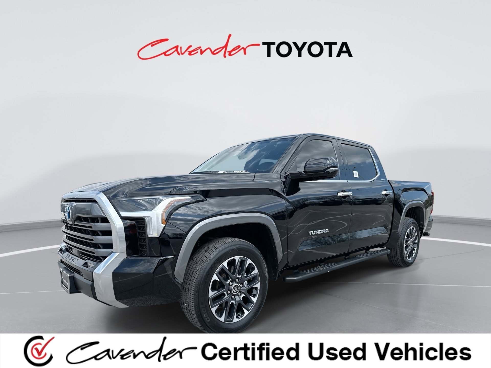 Used 2024 Toyota Tundra Limited w/ Power Package AWD/4WD image 1