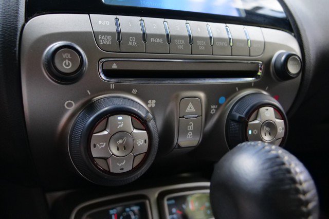 Used 2010 Chevrolet Camaro SS RWD image 20