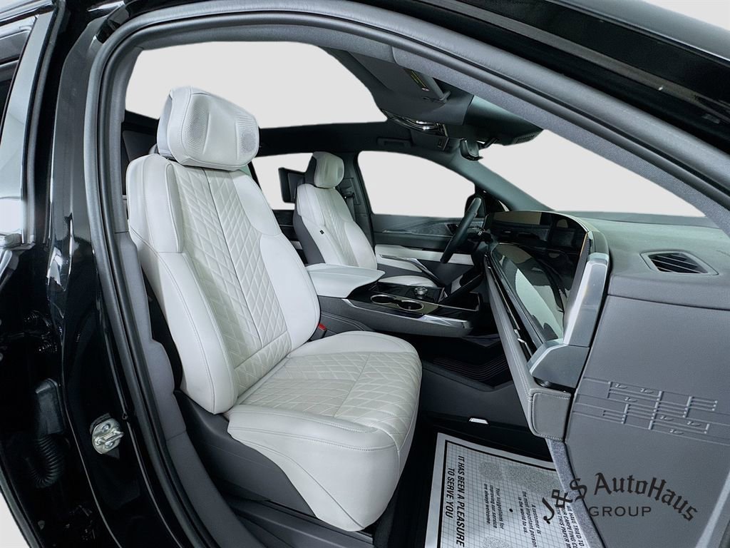 Used 2025 Cadillac Escalade IQ Sport 1 image 36