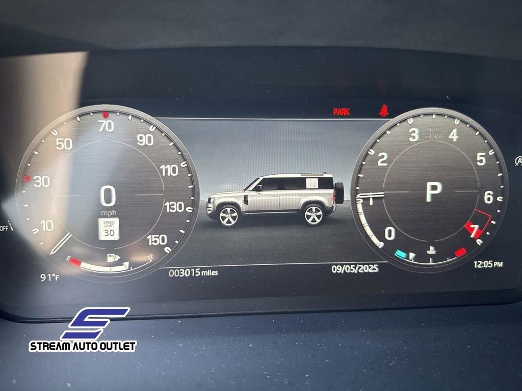 Used 2024 Land Rover Defender 110 X-Dynamic SE image 25