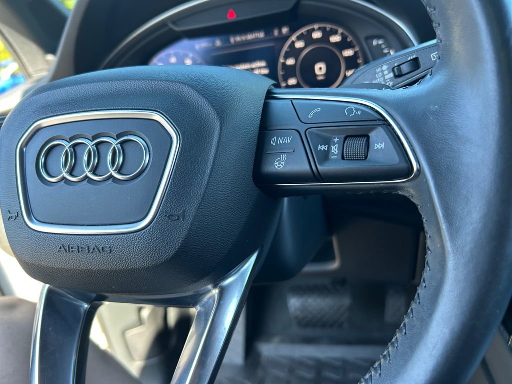 Used 2018 Audi Q7 3.0T Premium Plus w/ Premium Plus Package AWD/4WD image 16