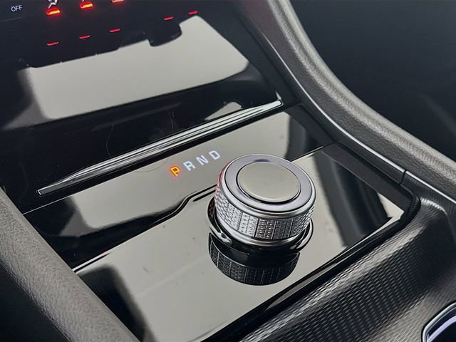 New 2025 Jeep Grand Cherokee Altitude image 16