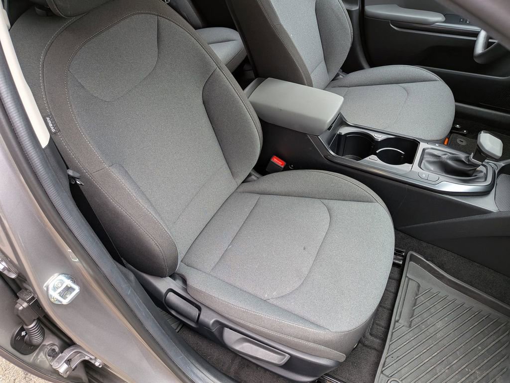 Certified 2025 Kia K4 LXS image 24