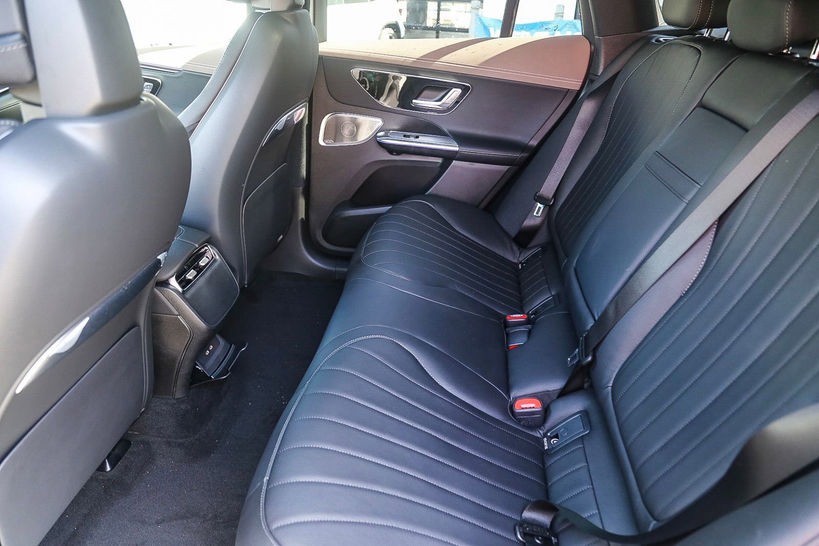 New 2024 Mercedes-Benz EQE 350+ SUV image 16