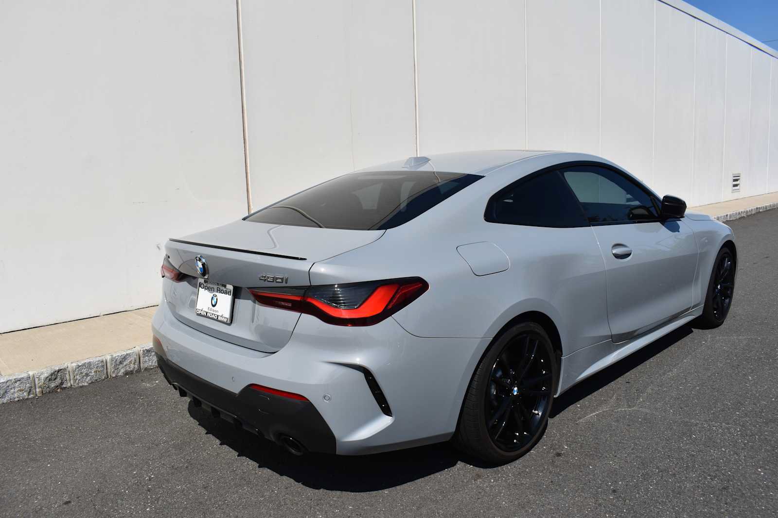 Used 2024 BMW 430i xDrive Coupe w/ M Sport Package AWD/4WD image 5