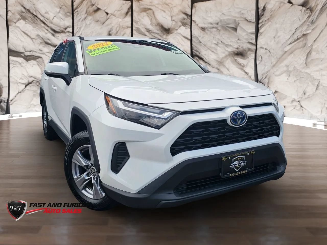 Used 2022 Toyota RAV4 XLE w/ XLE Grade Weather Package
