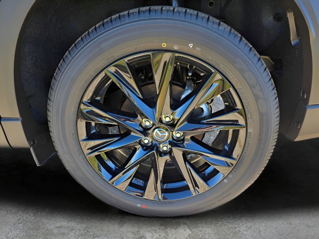 Used 2025 MAZDA CX-5 Carbon Edition image 11